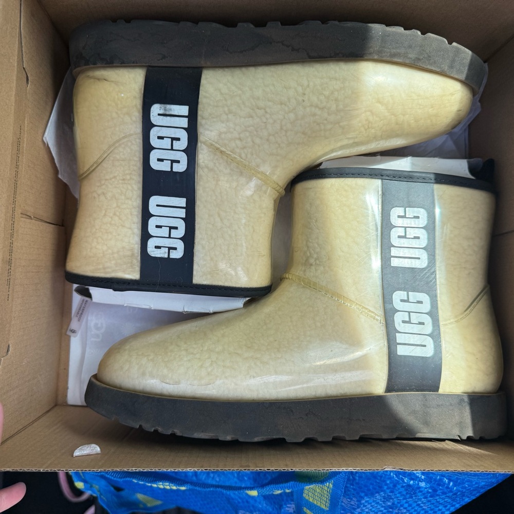 UGG - Classic Clear Mini